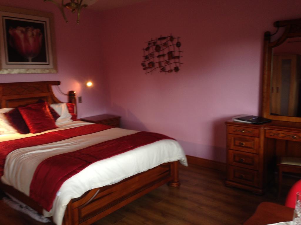 Leigh House Bed And Breakfast Ballyroney Room photo